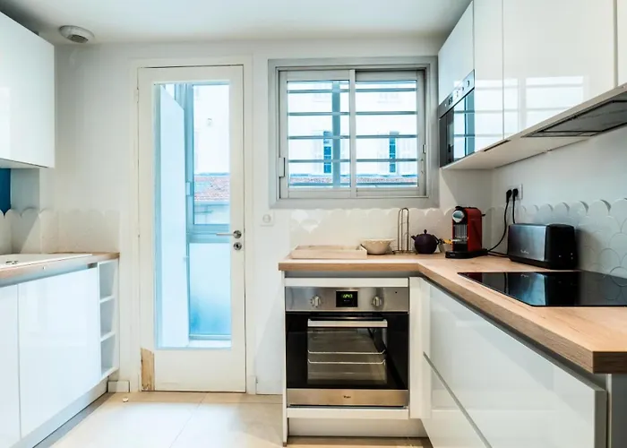 4p De Style A Deux Pas Du Palais Des Festivals - 4p De Style A Deux Pas Du Palais Des Festivals Mae-2303 *