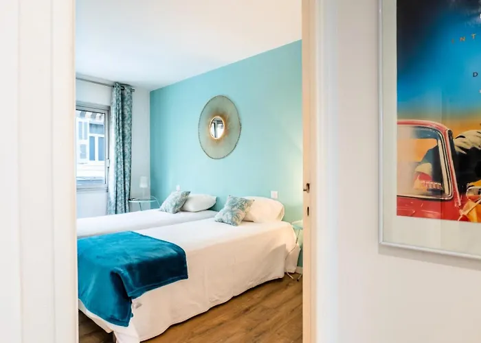 Διαμέρισμα 4p De Style A Deux Pas Du Palais Des Festivals - 4p De Style A Deux Pas Du Palais Des Festivals Mae-2303 *